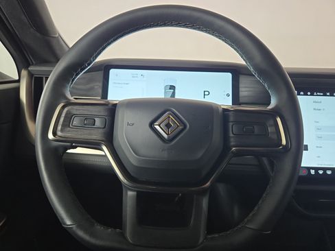 Used 2025 Rivian R1S Adventure AWD/4WD image 28