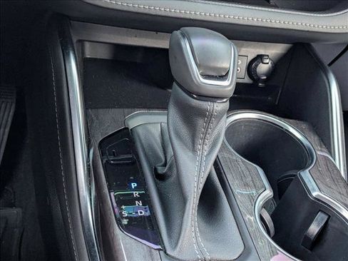 Used 2023 Toyota Highlander Platinum image 9