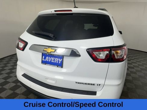 Used 2016 Chevrolet Traverse LT w/ Style and Technology Package FWD image 11