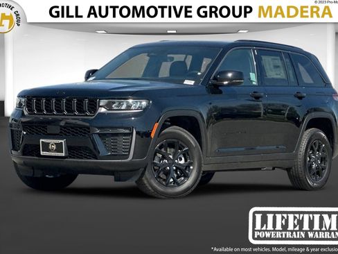 New 2026 Jeep Grand Cherokee Altitude image 1
