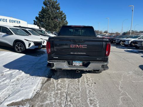 Used 2023 GMC Sierra 1500 SLT w/ SLT Premium Plus Package image 4