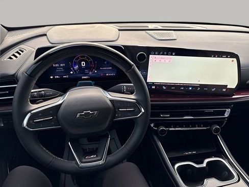 Used 2024 Chevrolet Traverse Z71 w/ Enhanced Driving Package image 10