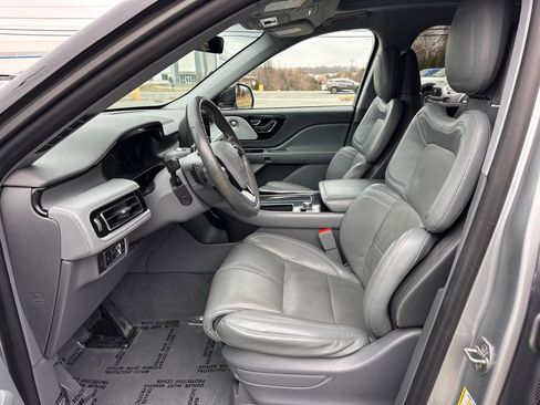 Used 2020 Lincoln Aviator Reserve w/ Equipment Group 202A image 12