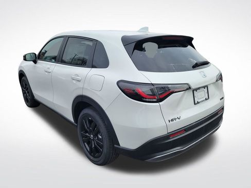 Certified 2026 Honda HR-V Sport image 6