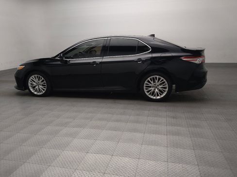 Used 2018 Toyota Camry XLE w/ Driver Assist Package image 3