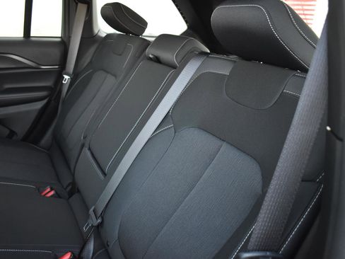 Used 2024 Jeep Grand Cherokee Laredo w/ Trailer Tow Package image 44