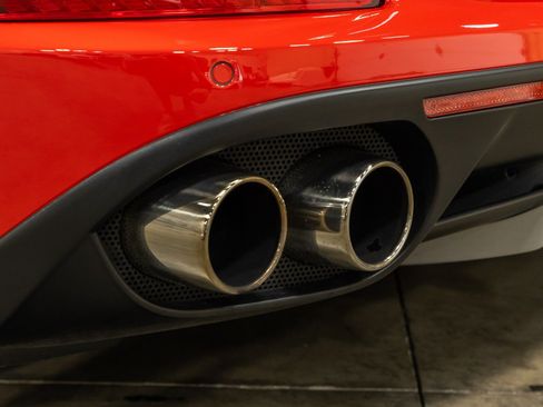 Used 2015 Ferrari California T RWD image 30