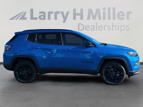 New 2026 Jeep Compass Latitude image 6