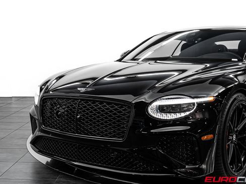 Used 2025 Bentley Continental GT AWD/4WD image 12