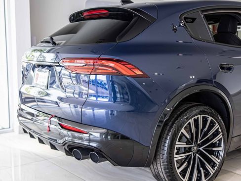 New 2025 Maserati Grecale Modena image 12
