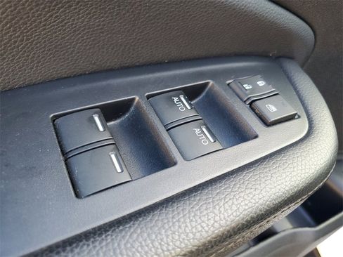 Used 2020 Honda Pilot LX image 19