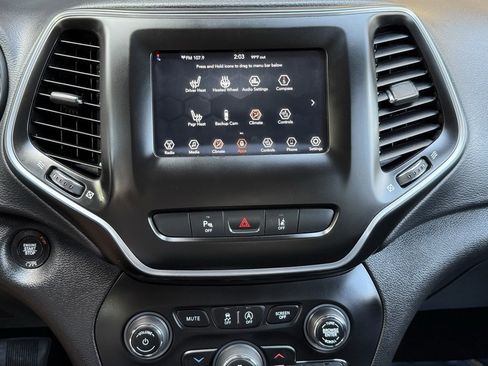 Used 2021 Jeep Cherokee Latitude Lux w/ Trailer Tow Group image 28