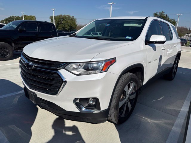 Used 2019 Chevrolet Traverse LT w/ LT Premium Package FWD image 2
