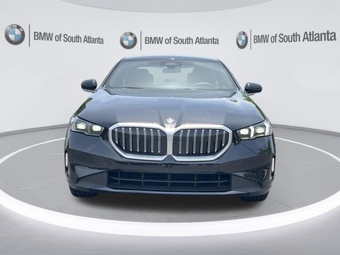 Certified 2025 BMW 530i RWD image 28