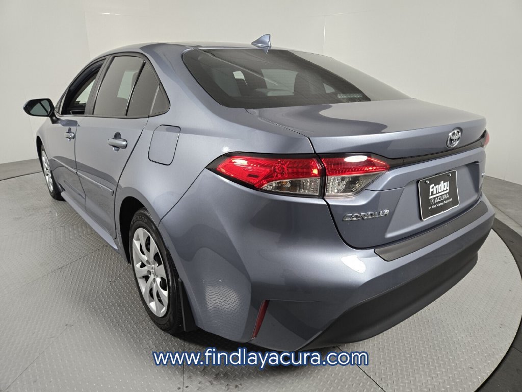 Used 2025 Toyota Corolla LE FWD image 4