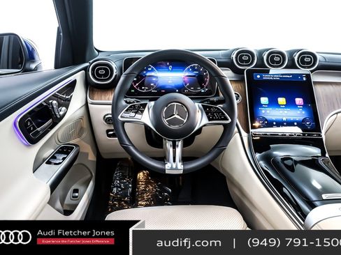 Used 2025 Mercedes-Benz GLC 300 w/ Winter Package image 5