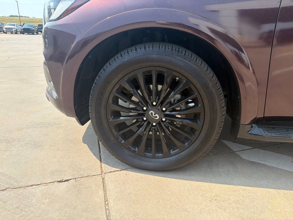 Used 2023 INFINITI QX80 Sensory w/ Cargo Package AWD/4WD image 9