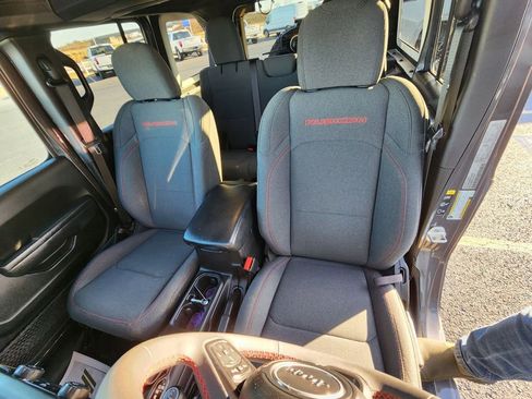 Used 2024 Jeep Wrangler Unlimited Rubicon w/ XTREMEE 35" Tire Package image 12