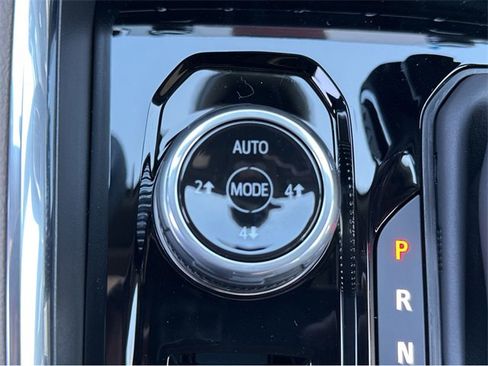 New 2026 GMC Canyon Denali image 19