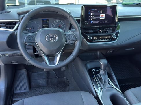 Used 2024 Toyota Corolla SE w/ SE Convenience Package FWD image 11