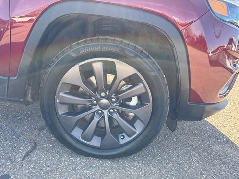 Used 2021 Jeep Cherokee Latitude Lux 80th Anniv w/ Quick Order Package 26U 80TH image 9