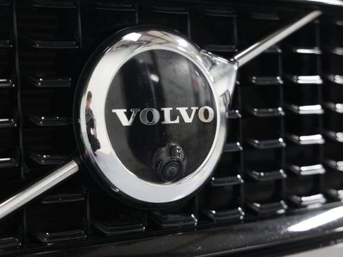 Used 2023 Volvo S60 B5 Plus AWD/4WD image 4