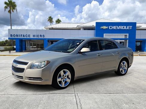 Used 2009 Chevrolet Malibu LT w/ Premium Mat Package image 2