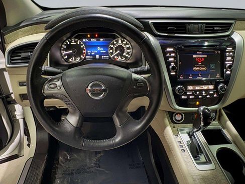 Used 2020 Nissan Murano SV image 34
