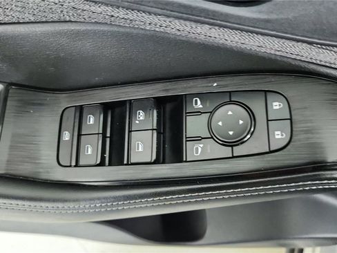 Certified 2022 Nissan Rogue SV image 19