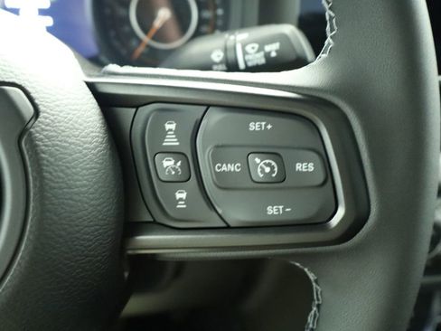 New 2026 Jeep Gladiator Rubicon AWD/4WD image 32