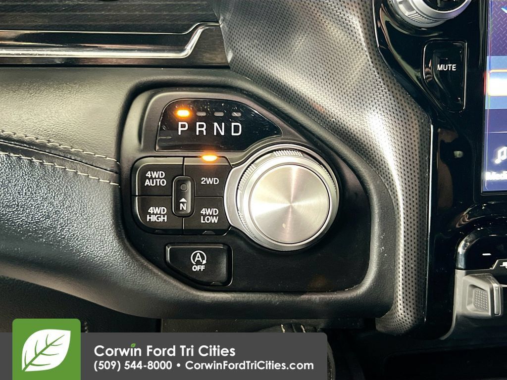Used 2024 RAM 1500 Limited AWD/4WD image 10