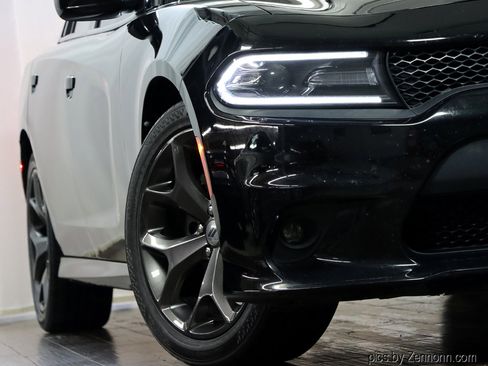 Used 2019 Dodge Charger GT image 4