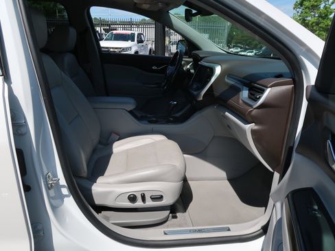 Used 2018 GMC Acadia SLT AWD/4WD image 42