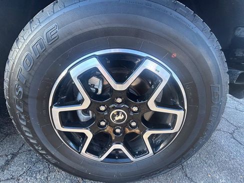 Used 2025 Ford Bronco Outer Banks image 12