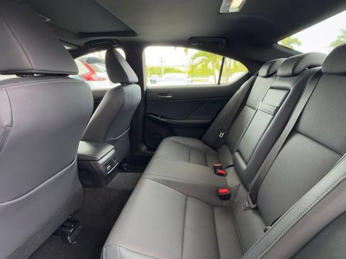 Used 2023 Lexus IS 300 w/ Comfort Package RWD image 7