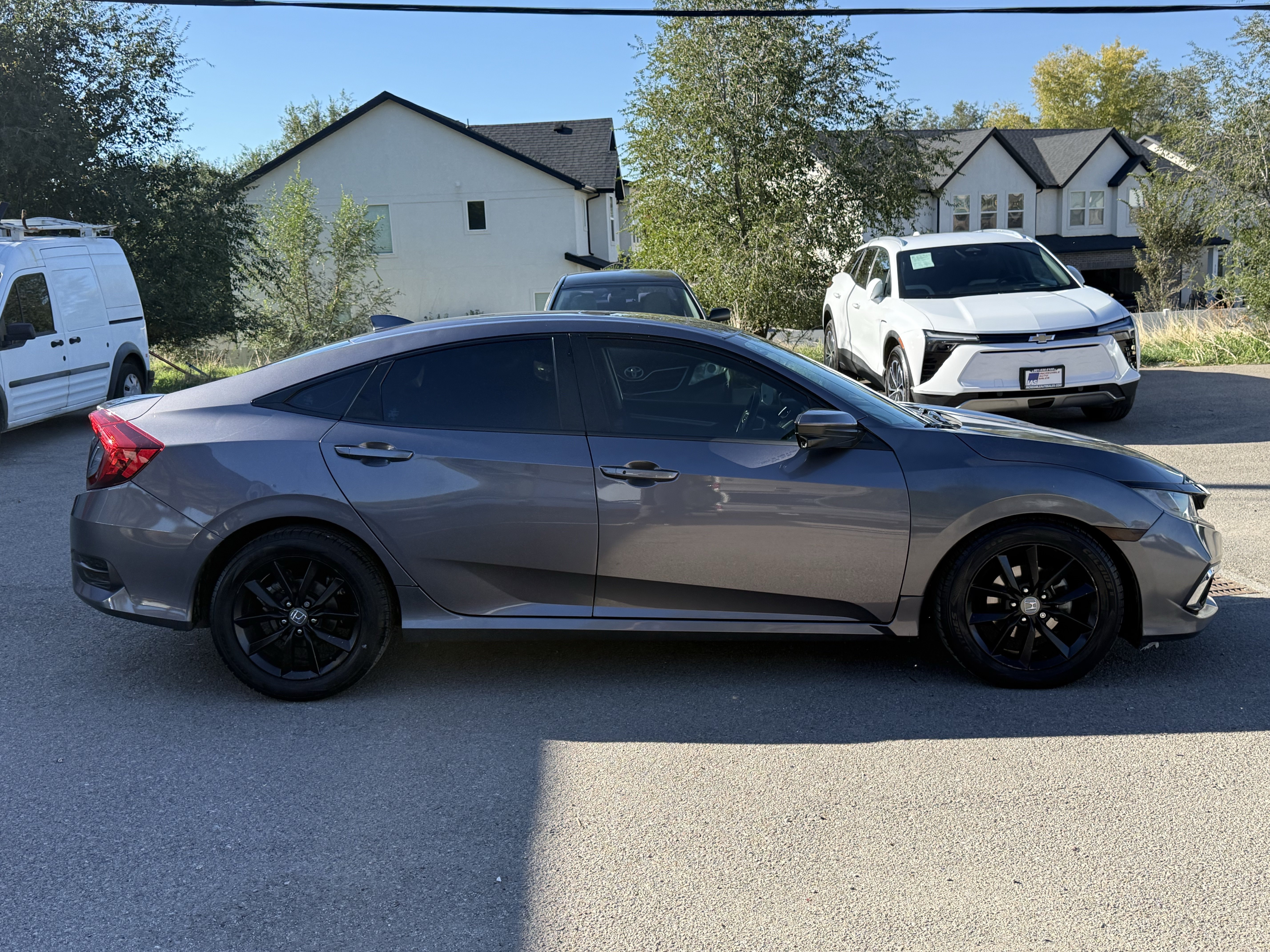 Used 2020 Honda Civic EX image 3