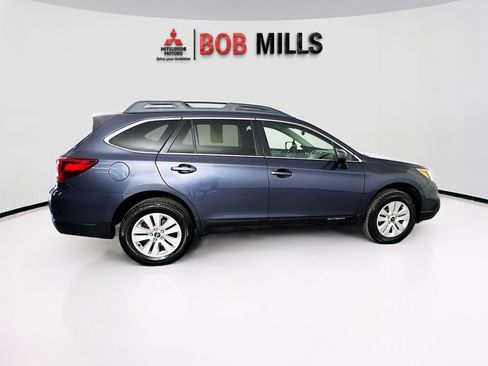 Used 2015 Subaru Outback 2.5i Premium image 8