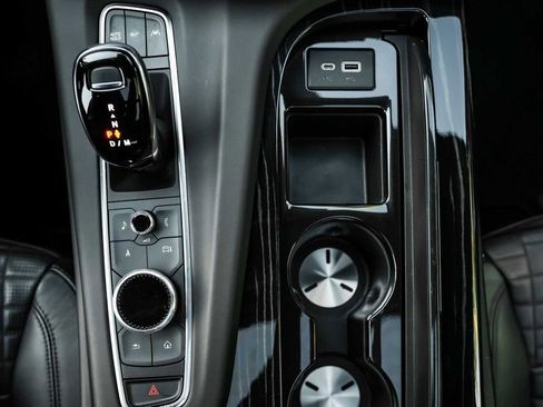 Used 2023 Cadillac Escalade ESV V image 35