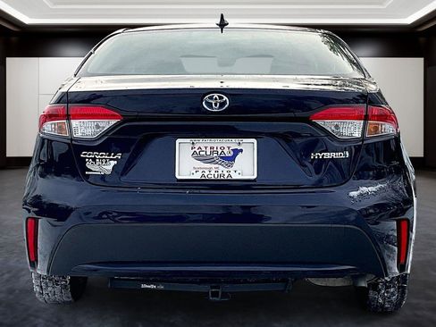 Used 2020 Toyota Corolla LE image 4