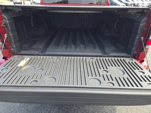Used 2023 Nissan Frontier SV w/ SV Convenience Package AWD/4WD image 21