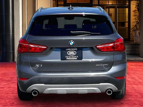 Used 2019 BMW X1 xDrive28i w/ Convenience Package AWD/4WD image 4