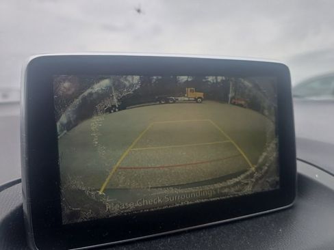 Used 2015 MAZDA MAZDA3 i Touring image 18