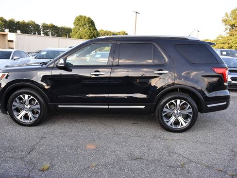 Used 2019 Ford Explorer Platinum AWD/4WD image 9