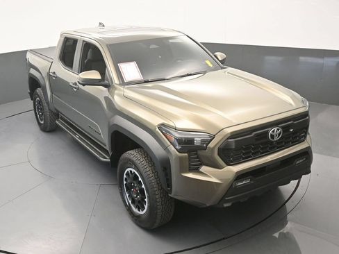 Used 2025 Toyota Tacoma TRD Off-Road w/ TRD Off Road Premium Package AWD/4WD image 67
