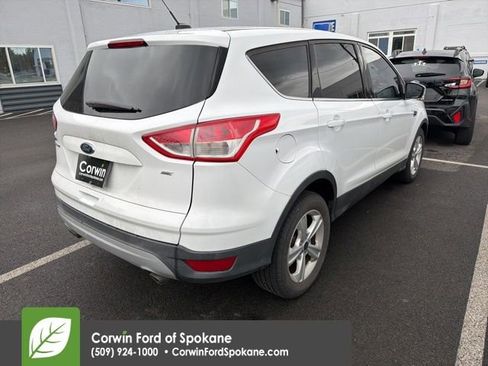 Used 2016 Ford Escape SE FWD image 8