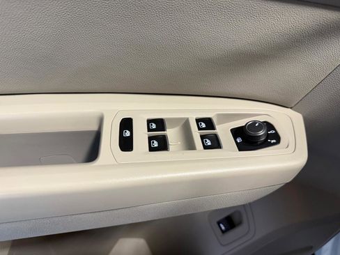 Used 2019 Volkswagen Atlas SE image 12