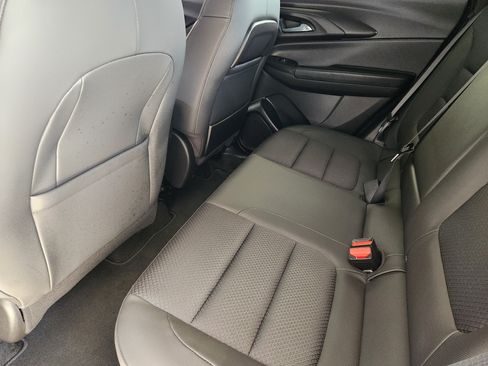 Used 2023 Chevrolet TrailBlazer RS FWD image 32