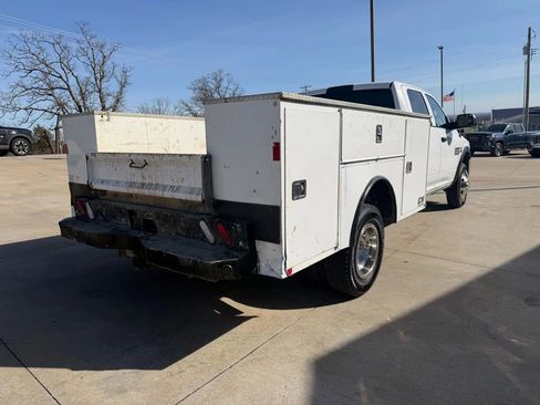Used 2018 RAM 3500 Tradesman w/ Chrome Appearance Group image 9