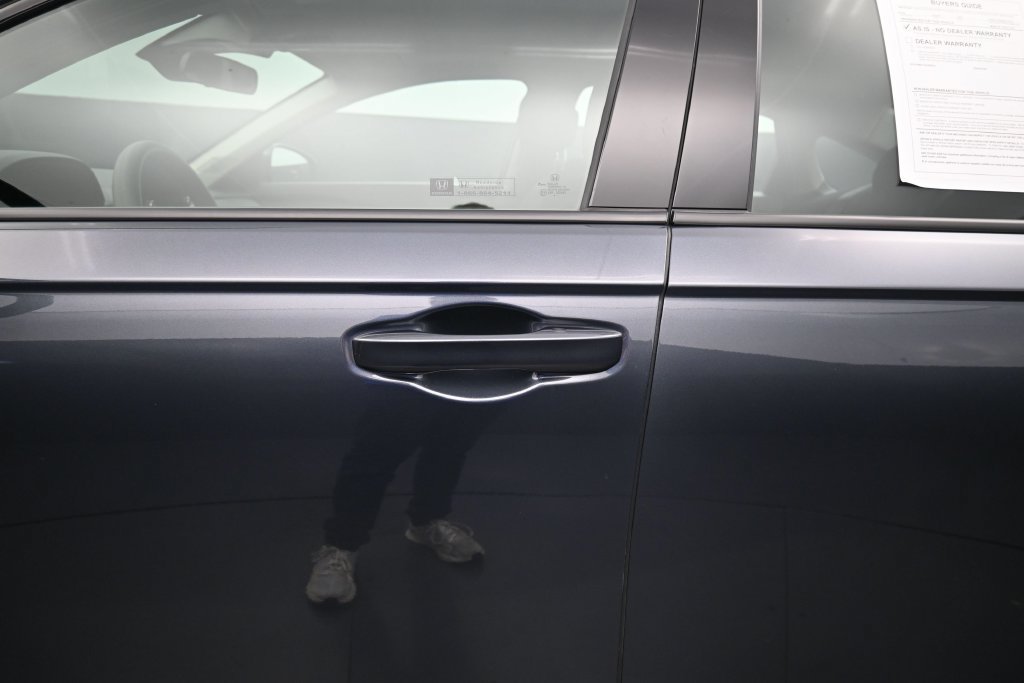 Used 2025 Honda Accord SE image 15