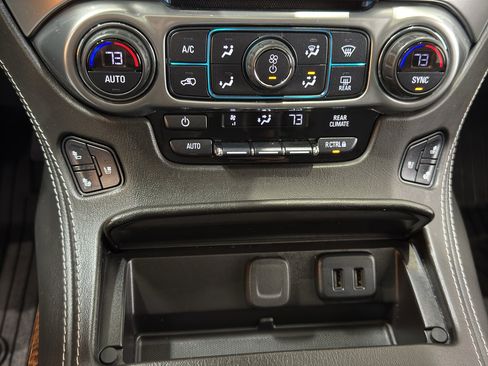 Used 2020 Chevrolet Tahoe Premier AWD/4WD image 33